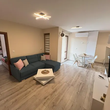 Beachhouse - бийчхаус Apartment Burgas